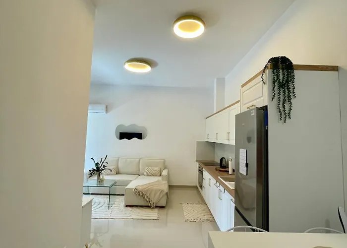 Cozy And Modern Apartment City Centre